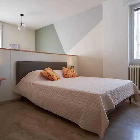 Negrelli Home - Vicino Ai Navigli - Ampio Bilocale Apartment *