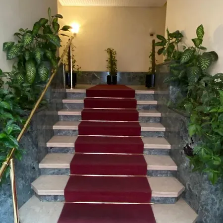 Salasco 20 - Bocconi Porta Romana Stylish Apt! Appartamento *
