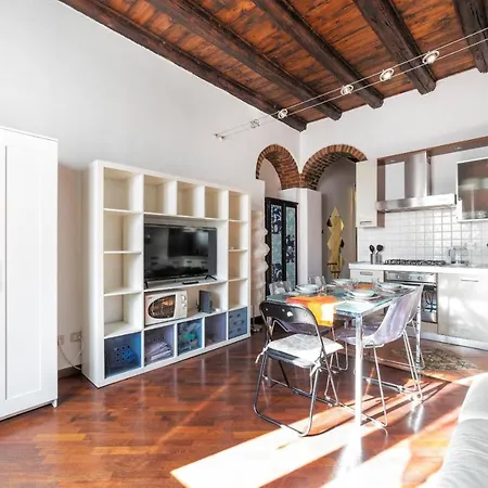 Guesthost - Porta Romana & Bocconi Cosy Apartman *