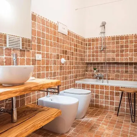 Romantic Flat On Navigli River By Easylife ميلان
