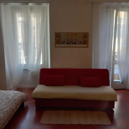  Apartment *