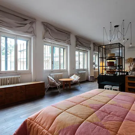 Lovely - Beautiful Loft With Terrace In Porta Romana Milaan