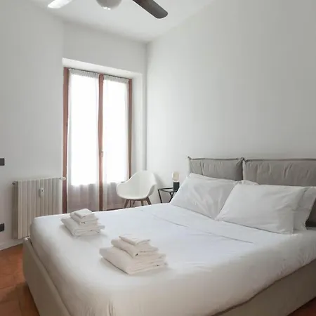 Italianway - Ausonio 6 * Milano