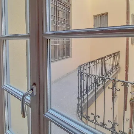 Altido Splendid Flat For 2 With Balcony In Central Milan Milan