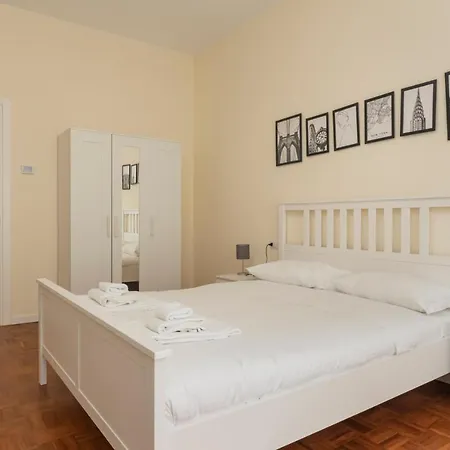 Joivy Modern 2bed Flat With Balcony, 250m From M5 Foppa And M2 Sant'agostino Apartmán *
