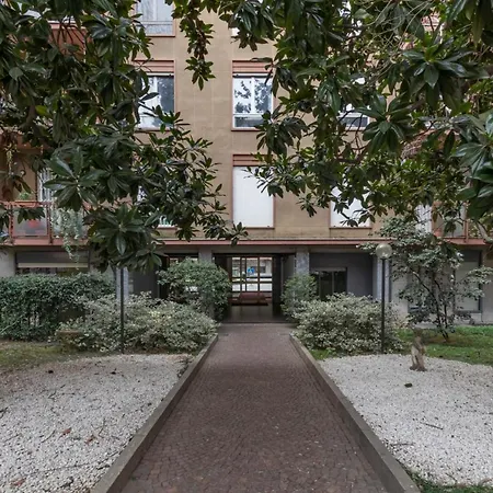 Apartmán Joivy Modern 2bed Flat With Balcony, 250m From M5 Foppa And M2 Sant'agostino *