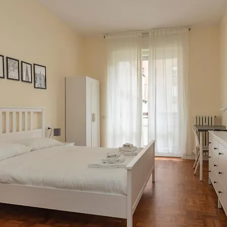 Joivy Modern 2bed Flat With Balcony, 250m From M5 Foppa And M2 Sant'agostino Apartmán Milán