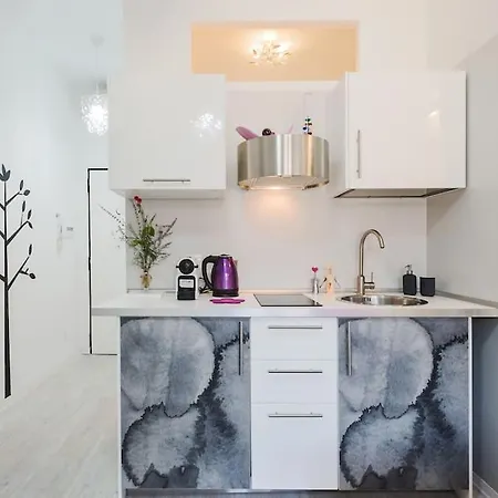 ℒovely & ℰlegant Next To Duomo/missori Apartman *