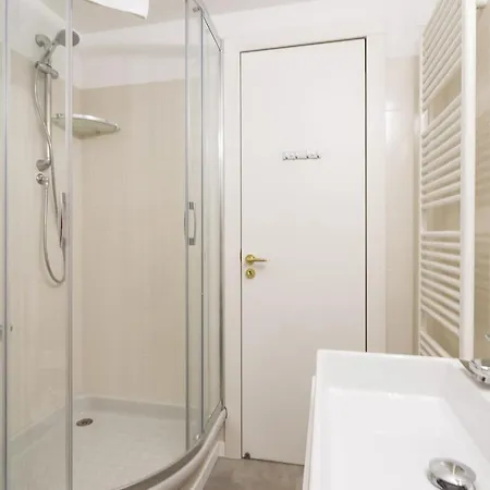 Contempora - Elvezia 8 - E11 Διαμέρισμα