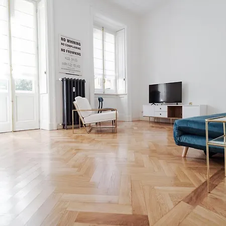 Leopardi21 Apartamento Milão