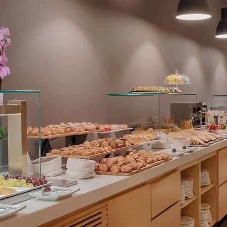 酒店 Nh Corso Buenos Aires 4*