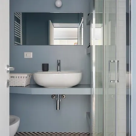 Hostmate - - Vigentina - Porta Romana Apartamento *