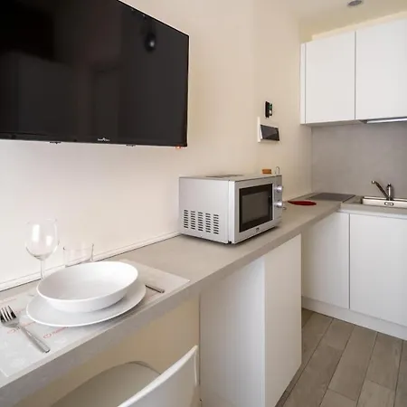 Italianway - The B Village Business Apartamento Milán