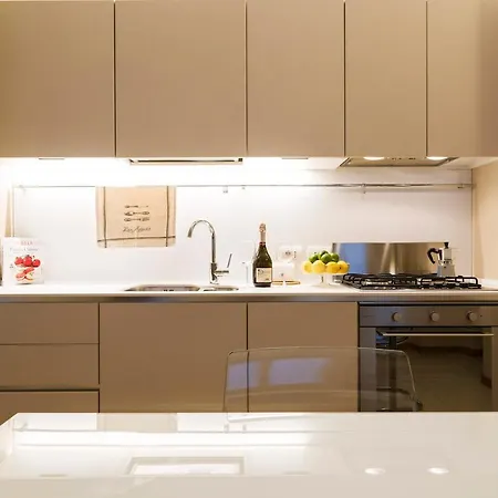 Apartment Contempora - Cavallotti 13 - B24 Milan