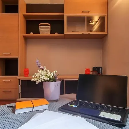 Altido Trendy 1-bed Flat, Easy Access To Centre Milão