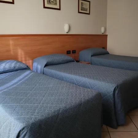 Otel Salerno Milano