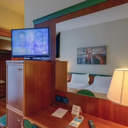 Hotel Raffaello 4*
