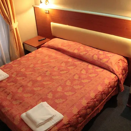 Hotel Dateo 2*