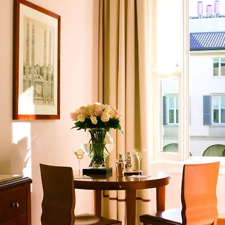Four Seasons 5*