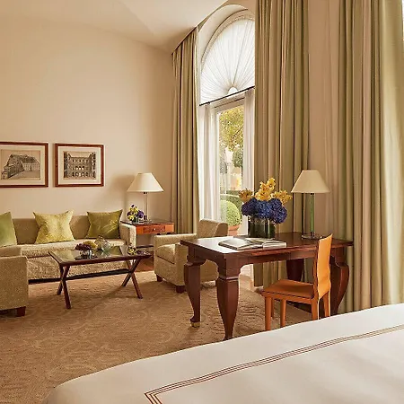 Four Seasons Hotel