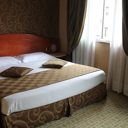 Mozart Hotel 4*