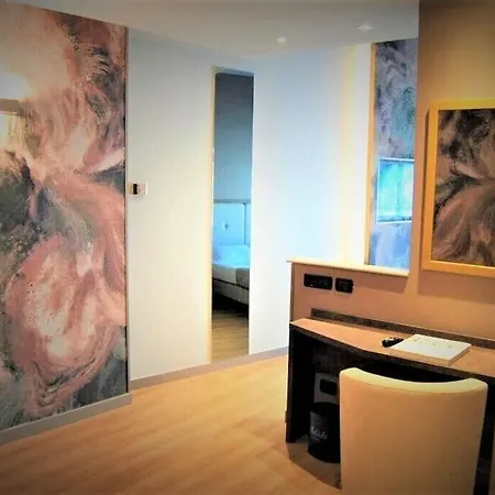 Hotel Mokinba King Milán