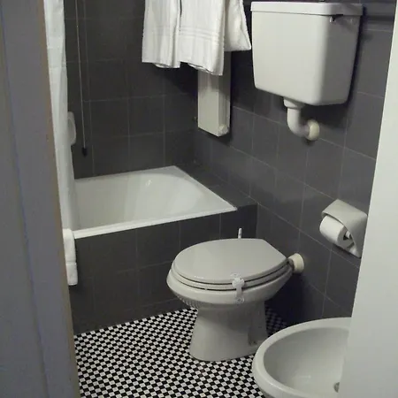 Siloe 4* Milan