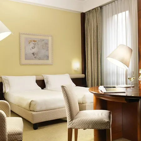 Unahotels Cusani 4* Milano