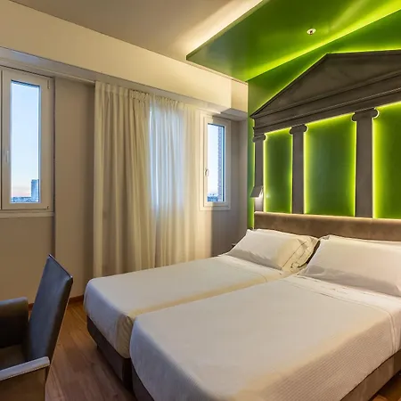 Ariston Hotel 4*