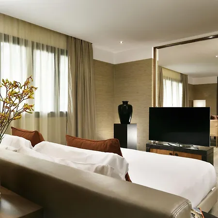 Milan Suite Hotel Hotel 4*