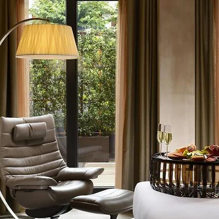 Milan Suite Hotel 4*