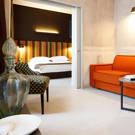 Fifty House Cellini Hotel 5*