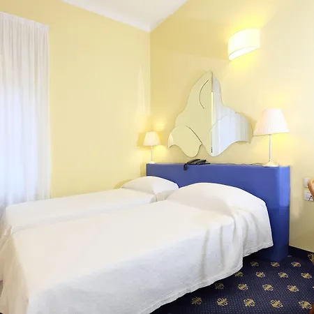 My Hotell 2*