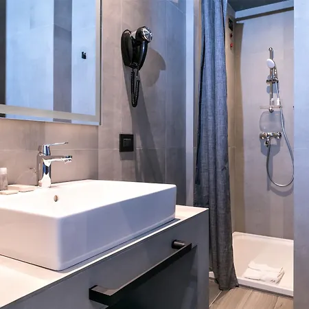 J24 Hotel Milan