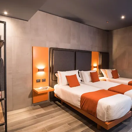 J24 Hotel 4*