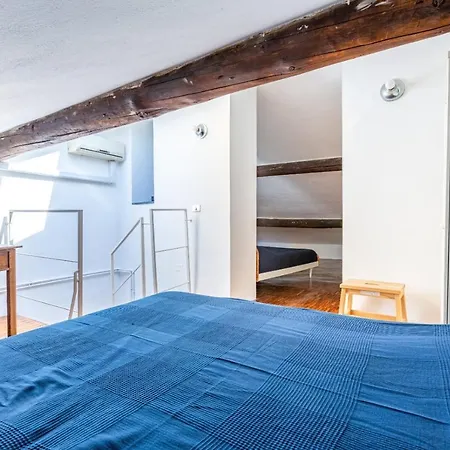 Porta Ticinese Colorful Apartment! * Milan