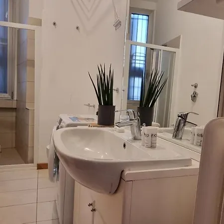 Altido Homey Flat With Balcony In Historical Centre Milano