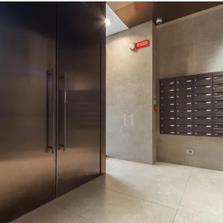 The Best Rent - Studio Close To Duomo Διαμέρισμα