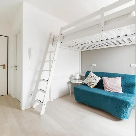 Brand New Apts Lima M1 *