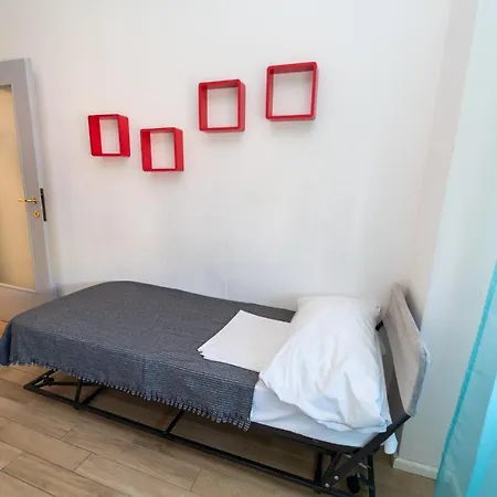 Maya Apartment