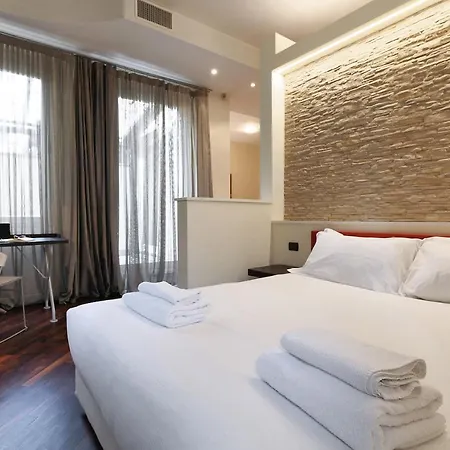 Contempora - Liberty One Bedroom Apt. *