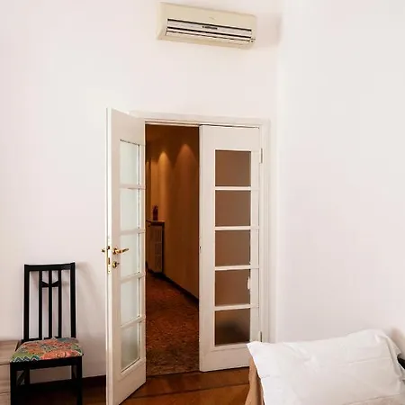 Central Apartment * Milánó