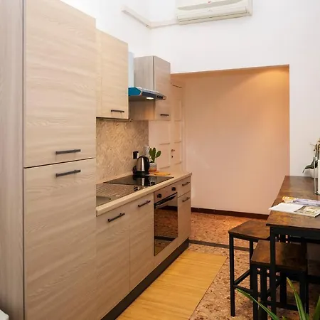 Apartman Central Apartment *
