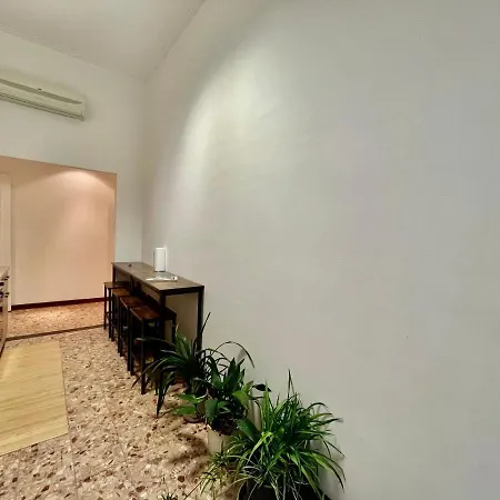 Central Apartment Apartman Milánó