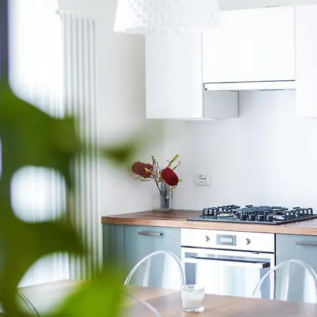 Апартаменты Porta Venezia Luminoso Bilocale, Metro A 50M, 10' Da Centro