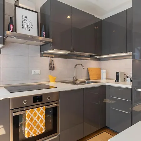 Apartment Castaldi 18 - In Tasca *