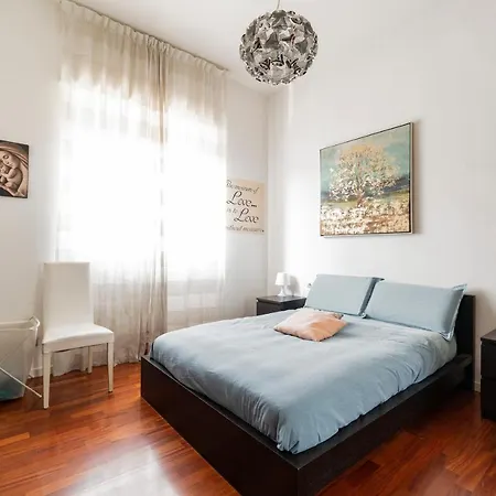 Calvairate Balcony Apartament Mediolan