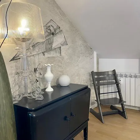 Mansarda A San Siro Διαμέρισμα *