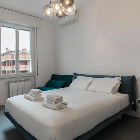 Modern Apartment With Terrace