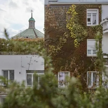 Palazzo Beltrade By Halldis Apartament *